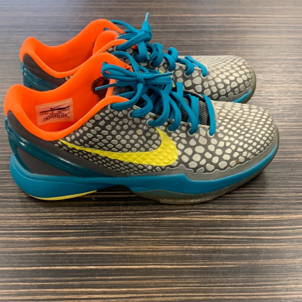 Nike Kobe 6 Helicopters size 6.5